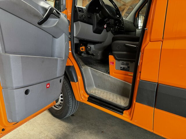 MERCEDES-BENZ Sprinter 316 CDI 4x4 Allrad L2H2 1. Hand! - כלי רכב מסחרי עם לוח, כלי רכב מסחרי קומבי: תמונה 3 MERCEDES-BENZ Sprinter 316 CDI 4x4 Allrad L2H2 1. Hand! - כלי רכב מסחרי עם לוח, כלי רכב מסחרי קומבי: תמונה 3