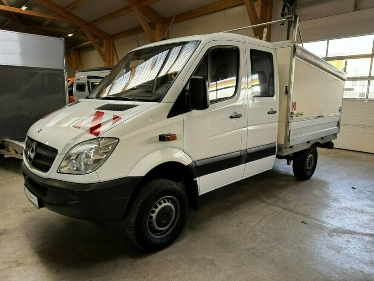 Mercedes-Benz Sprinter 316 CDI Doka 4x4 Untersetzung - כלי רכב מסחרי במיטה שטוחה, כלי רכב מסחרי קומבי: תמונה 1 Mercedes-Benz Sprinter 316 CDI Doka 4x4 Untersetzung - כלי רכב מסחרי במיטה שטוחה, כלי רכב מסחרי קומבי: תמונה 1