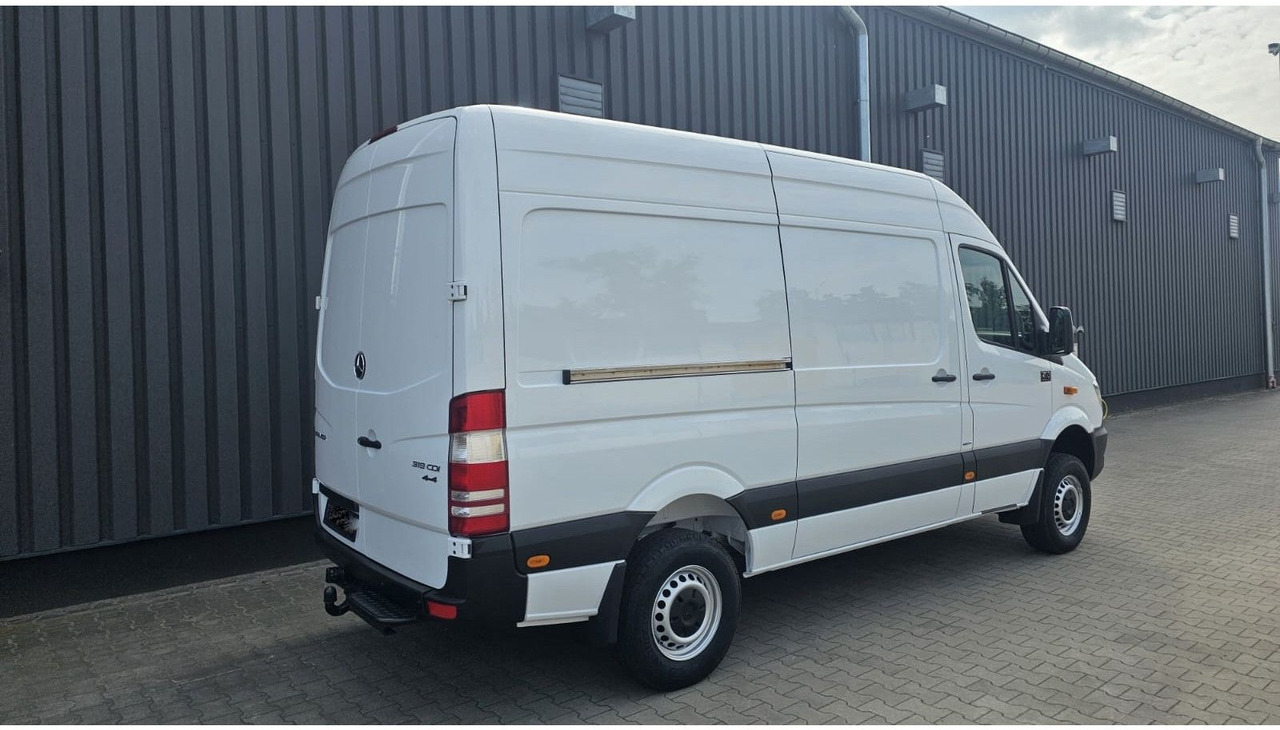 Mercedes-Benz Sprinter 319 CDI 4x4 3.0 V6 Untersetzung 1a! - כלי רכב מסחרי עם לוח: תמונה 4 Mercedes-Benz Sprinter 319 CDI 4x4 3.0 V6 Untersetzung 1a! - כלי רכב מסחרי עם לוח: תמונה 4