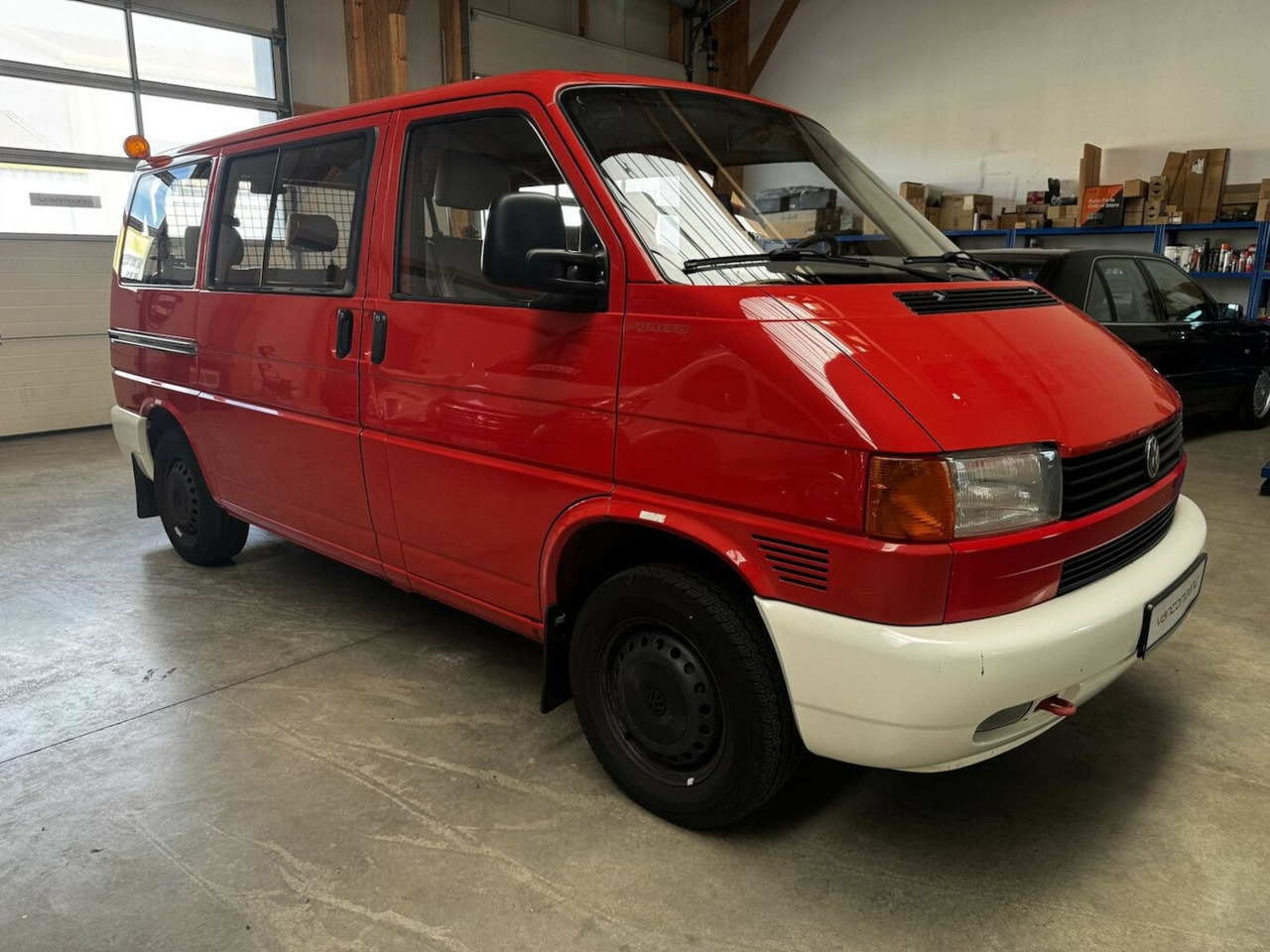 Volkswagen T4 2.5 TDI Syncro 4x4 7-Sitzer 1. Hand! - קרוואן: תמונה 4 Volkswagen T4 2.5 TDI Syncro 4x4 7-Sitzer 1. Hand! - קרוואן: תמונה 4