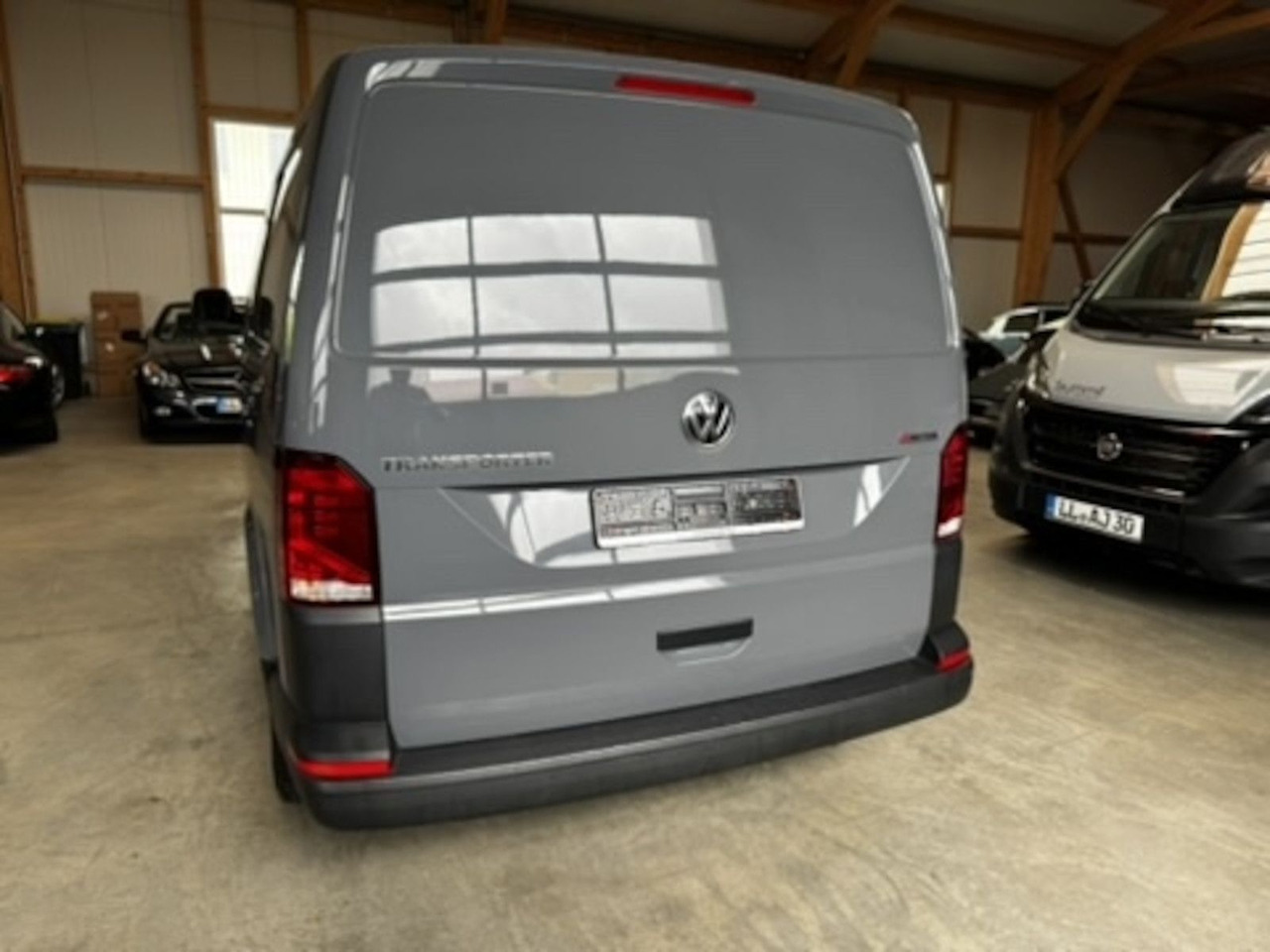 Volkswagen T6.1 lang 5-Sitzer 2.0 TDI 4Motion LKW - כלי רכב מסחרי קטן: תמונה 4 Volkswagen T6.1 lang 5-Sitzer 2.0 TDI 4Motion LKW - כלי רכב מסחרי קטן: תמונה 4
