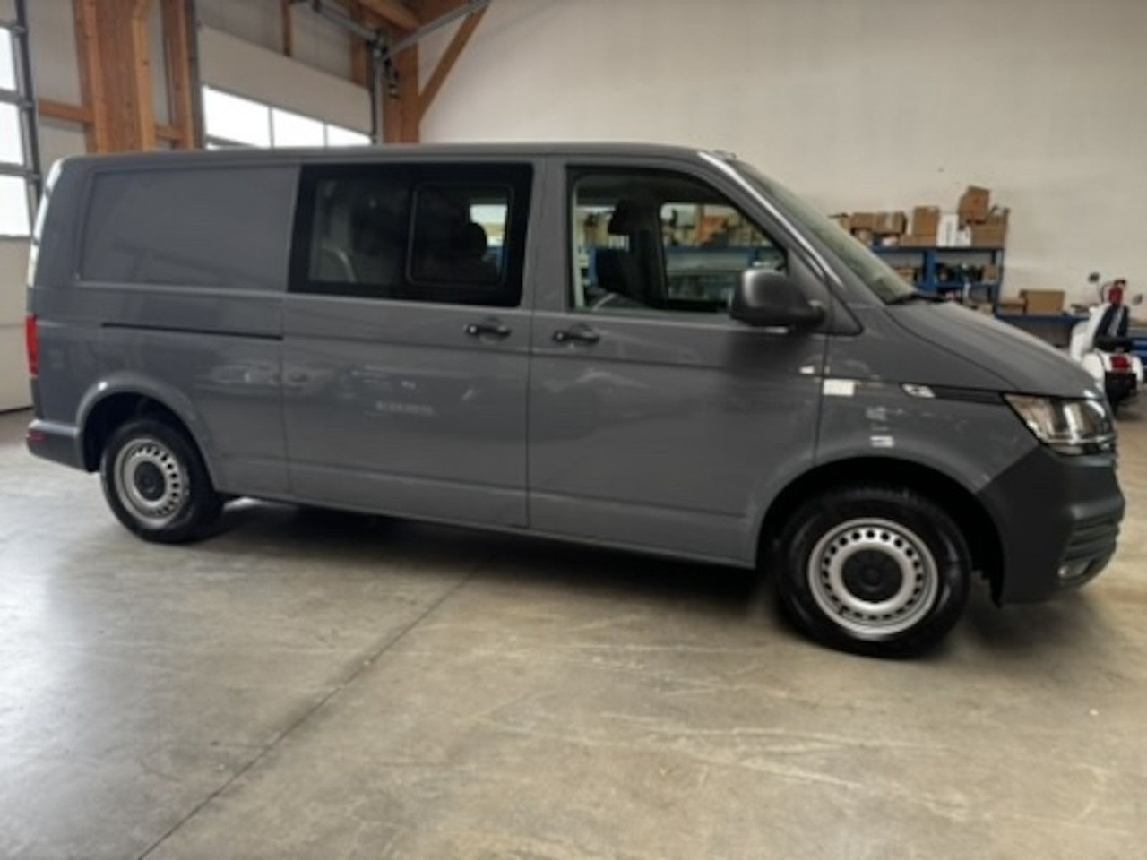 Volkswagen T6.1 lang 5-Sitzer 2.0 TDI 4Motion LKW - כלי רכב מסחרי קטן: תמונה 3 Volkswagen T6.1 lang 5-Sitzer 2.0 TDI 4Motion LKW - כלי רכב מסחרי קטן: תמונה 3