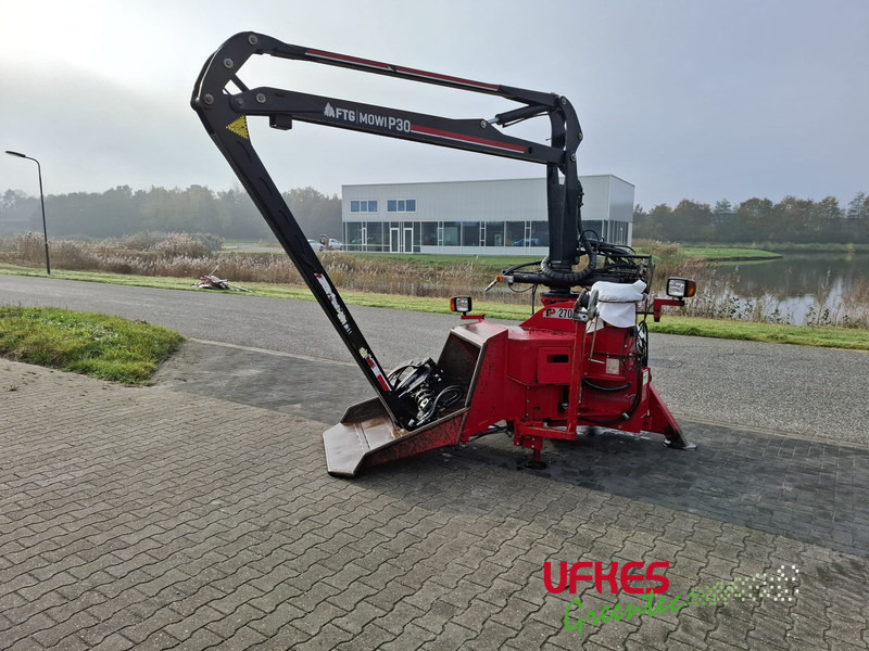TP 270 PTO K front - מגרסת עץ: תמונה 1 TP 270 PTO K front - מגרסת עץ: תמונה 1