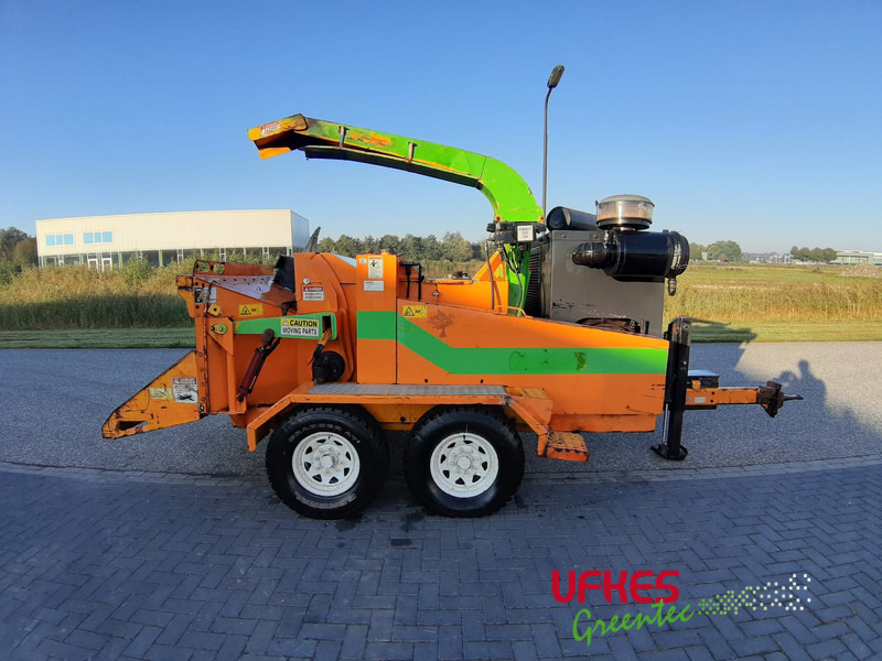 Woodsman 18 XX - מגרסת עץ: תמונה 4 Woodsman 18 XX - מגרסת עץ: תמונה 4