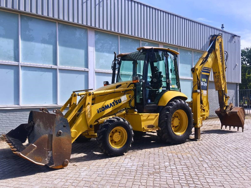Komatsu WB 93 R-5 - מחפרון: תמונה 2 Komatsu WB 93 R-5 - מחפרון: תמונה 2
