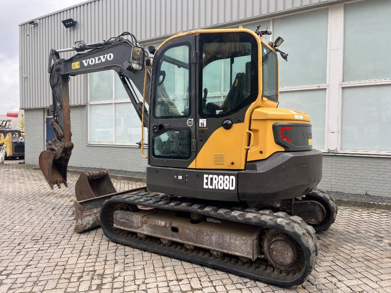 Volvo ECR 88 D 2016 - מיני מחפר: תמונה 3 Volvo ECR 88 D 2016 - מיני מחפר: תמונה 3