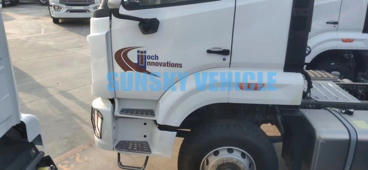 חָדָשׁ יחידת טרקטור HOWO 400HP High roof Tractor Head: תמונה 10