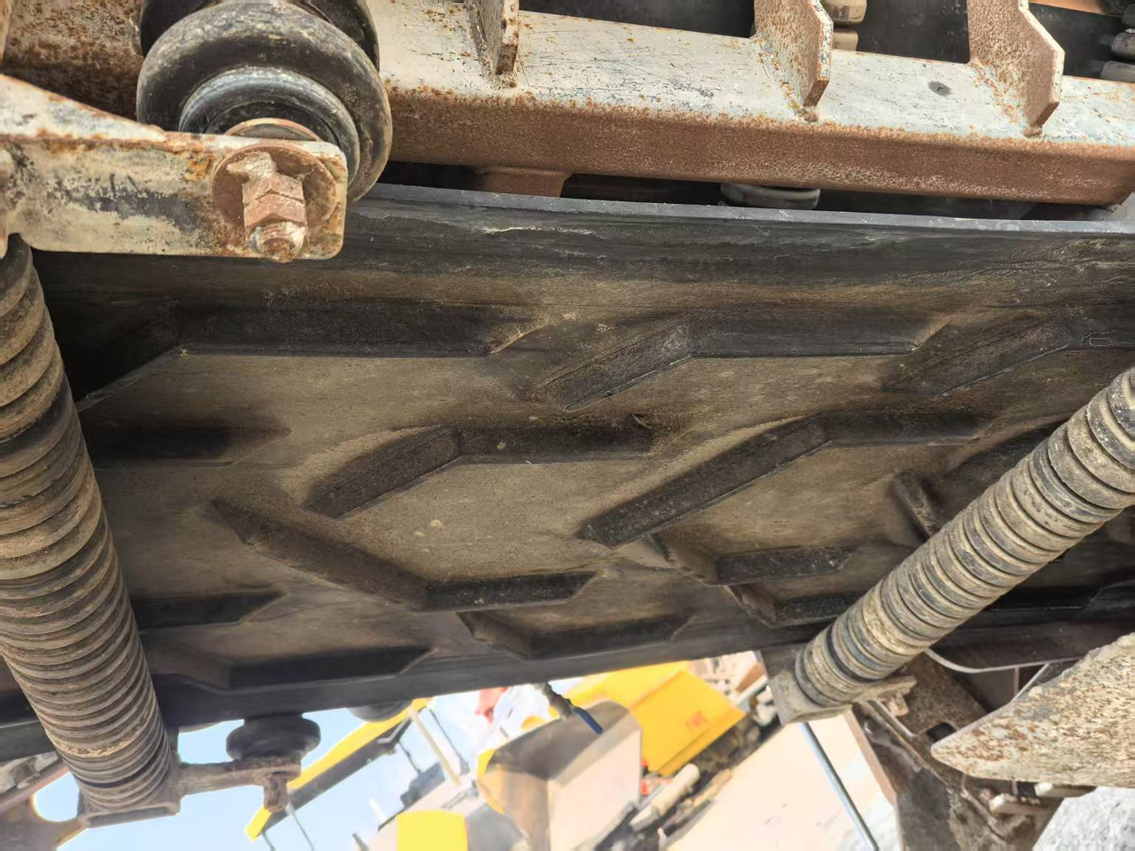 BOMAG Second Hand Asphalt Milling Machine BM2000/60 Asphalt Cold Milling Machine Price - מקצועה חשמלית קרה: תמונה 4 BOMAG Second Hand Asphalt Milling Machine BM2000/60 Asphalt Cold Milling Machine Price - מקצועה חשמלית קרה: תמונה 4