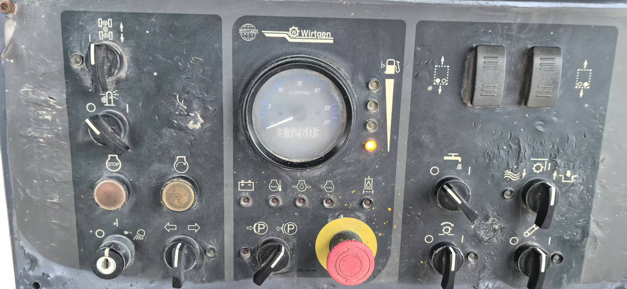 WIRTGEN Road Machine W-100H Used Asphalt Milling Machine With High Quality - מקצועה חשמלית קרה: תמונה 4 WIRTGEN Road Machine W-100H Used Asphalt Milling Machine With High Quality - מקצועה חשמלית קרה: תמונה 4