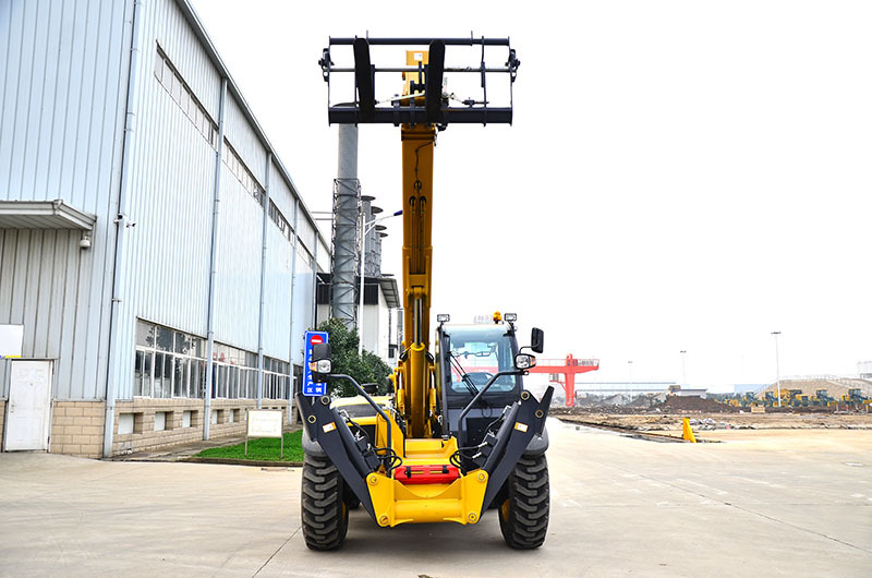 XCMG Certified Used 4.5t Small Telescopic Boom Telehandler Forklift Xc6-1056vn - מפעיל טלסקופי: תמונה 3 XCMG Certified Used 4.5t Small Telescopic Boom Telehandler Forklift Xc6-1056vn - מפעיל טלסקופי: תמונה 3