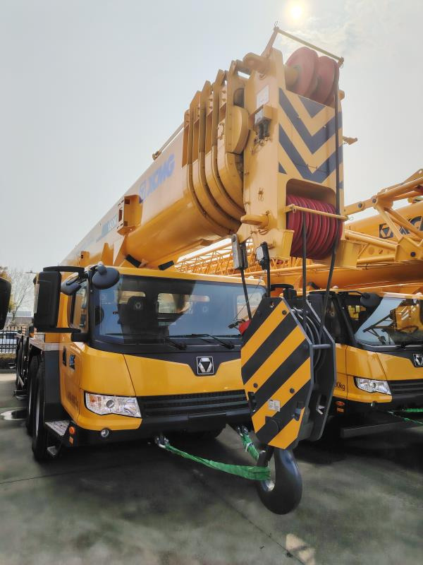 XCMG Factory 180 Ton Used QY180K5C Telescopic Boom Truck Mounted Crane Price List - עגורן נייד: תמונה 3 XCMG Factory 180 Ton Used QY180K5C Telescopic Boom Truck Mounted Crane Price List - עגורן נייד: תמונה 3