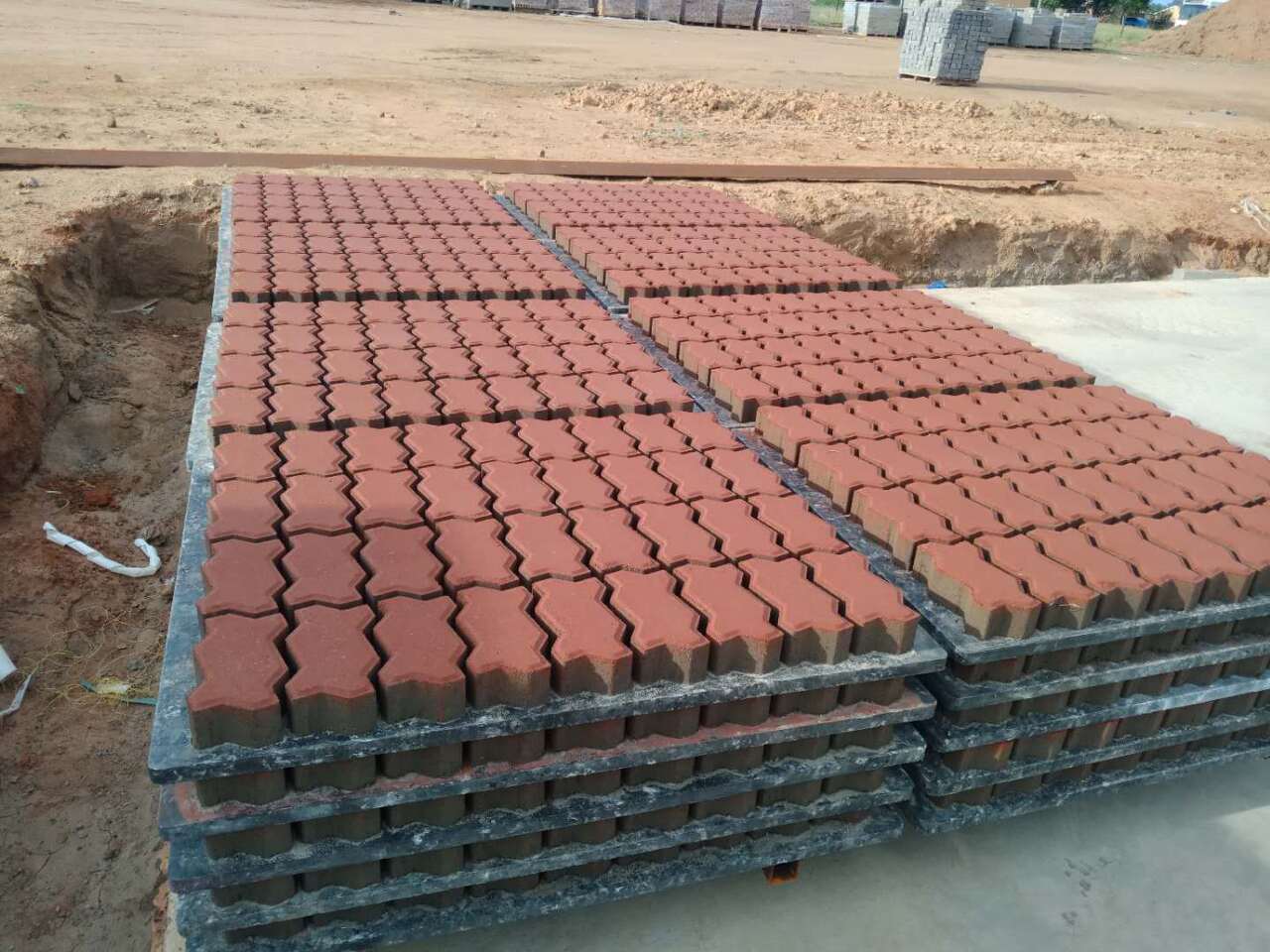 XCMG MM10-15 Hydraform Interlocking Brick Machine Block Making Machine in Nigeria Kenya South Africa - ציוד לייצור בלוקים: תמונה 4 XCMG MM10-15 Hydraform Interlocking Brick Machine Block Making Machine in Nigeria Kenya South Africa - ציוד לייצור בלוקים: תמונה 4