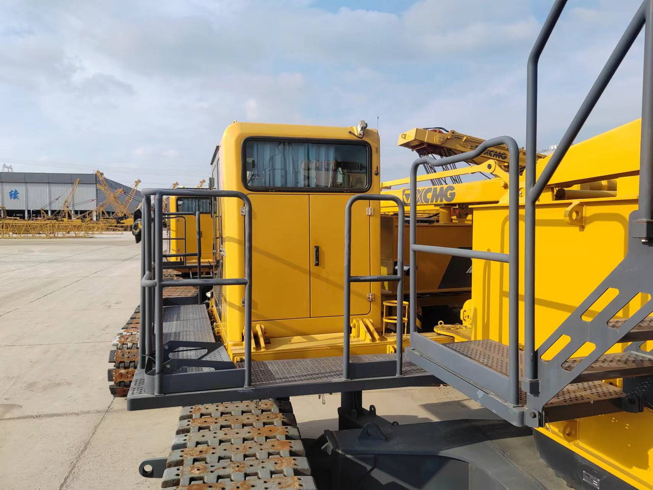 XCMG Officail Used Hydraulic Crane 130 Ton XGC130-I Mobile Crawler Crane For Sale - עגורן זוחל: תמונה 4 XCMG Officail Used Hydraulic Crane 130 Ton XGC130-I Mobile Crawler Crane For Sale - עגורן זוחל: תמונה 4