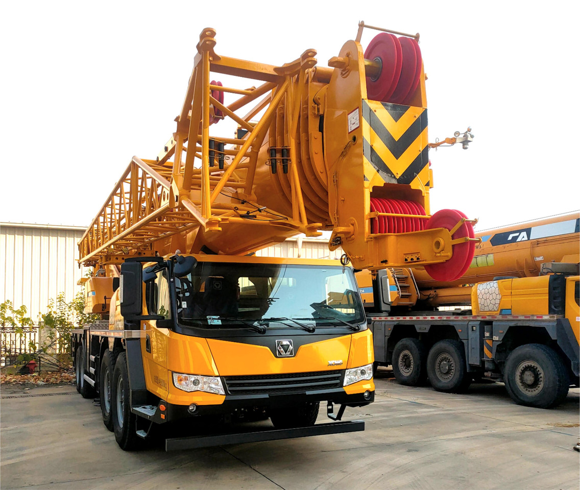 XCMG Offical 100 Tons Used Truck Crane XCT100L7-1 Boom Mobile Crane Price For Sale - עגורן נייד: תמונה 2 XCMG Offical 100 Tons Used Truck Crane XCT100L7-1 Boom Mobile Crane Price For Sale - עגורן נייד: תמונה 2