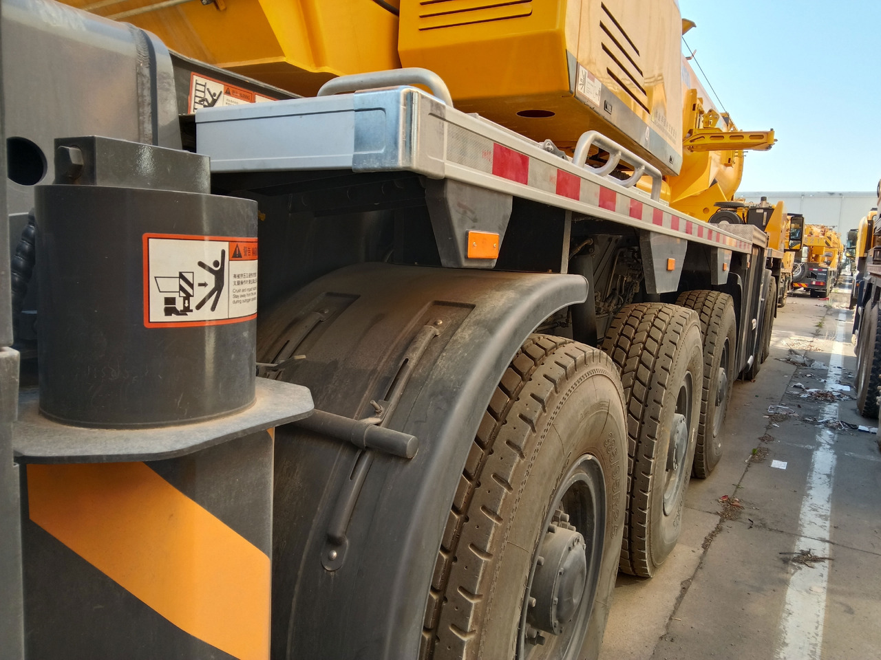 XCMG Official 8-Section XCA130L8_2 Used Knuckle Boom Truck Crane 130 Ton Hydraulic Crane Price - עגורן לכל שטח: תמונה 3 XCMG Official 8-Section XCA130L8_2 Used Knuckle Boom Truck Crane 130 Ton Hydraulic Crane Price - עגורן לכל שטח: תמונה 3