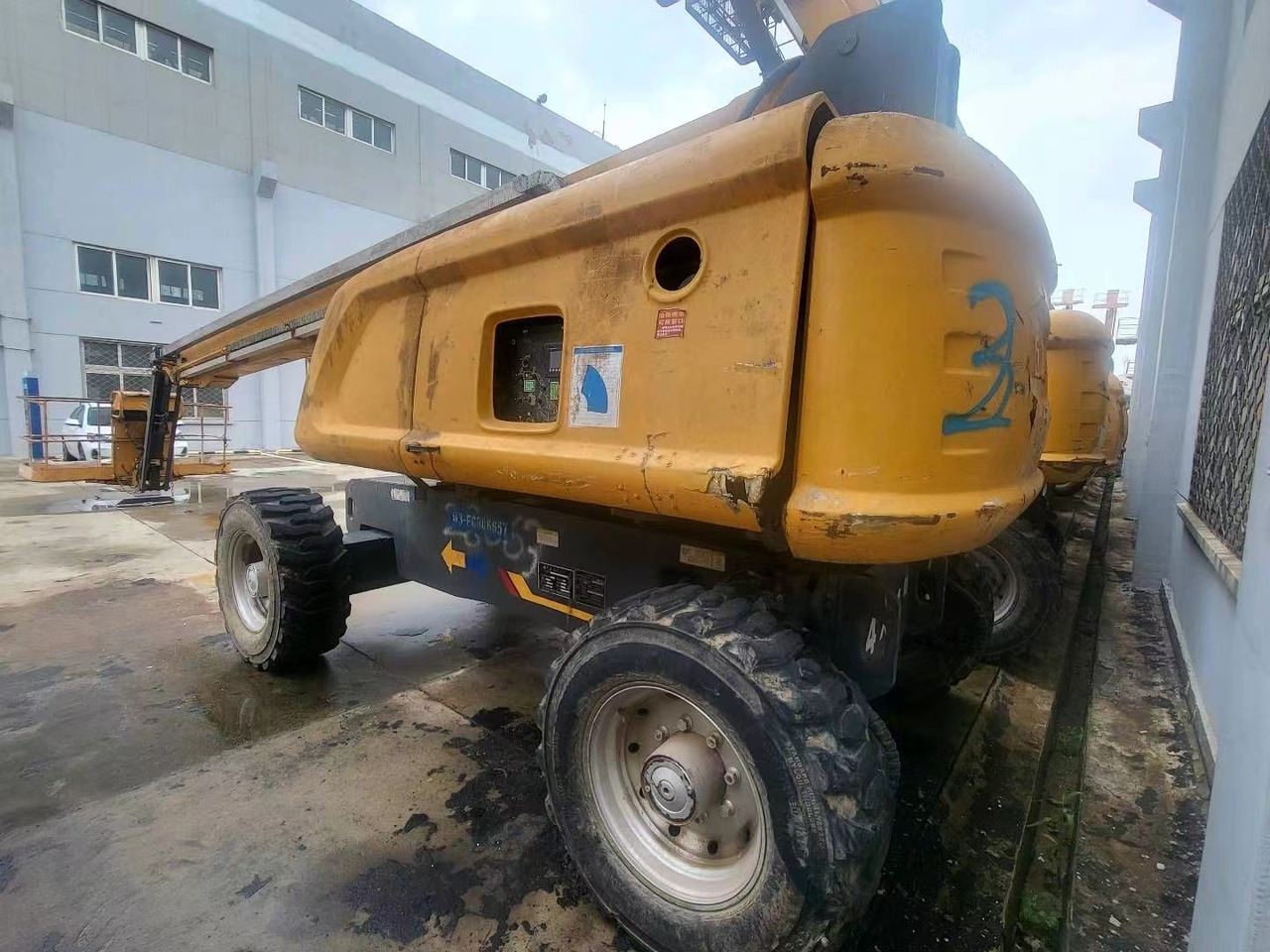 מוט טלסקופי XCMG Official Cherry Picker Boom Lift GTBZ26S 26m Straight Arm Lift  Aerial Work Platform Price: תמונה 7