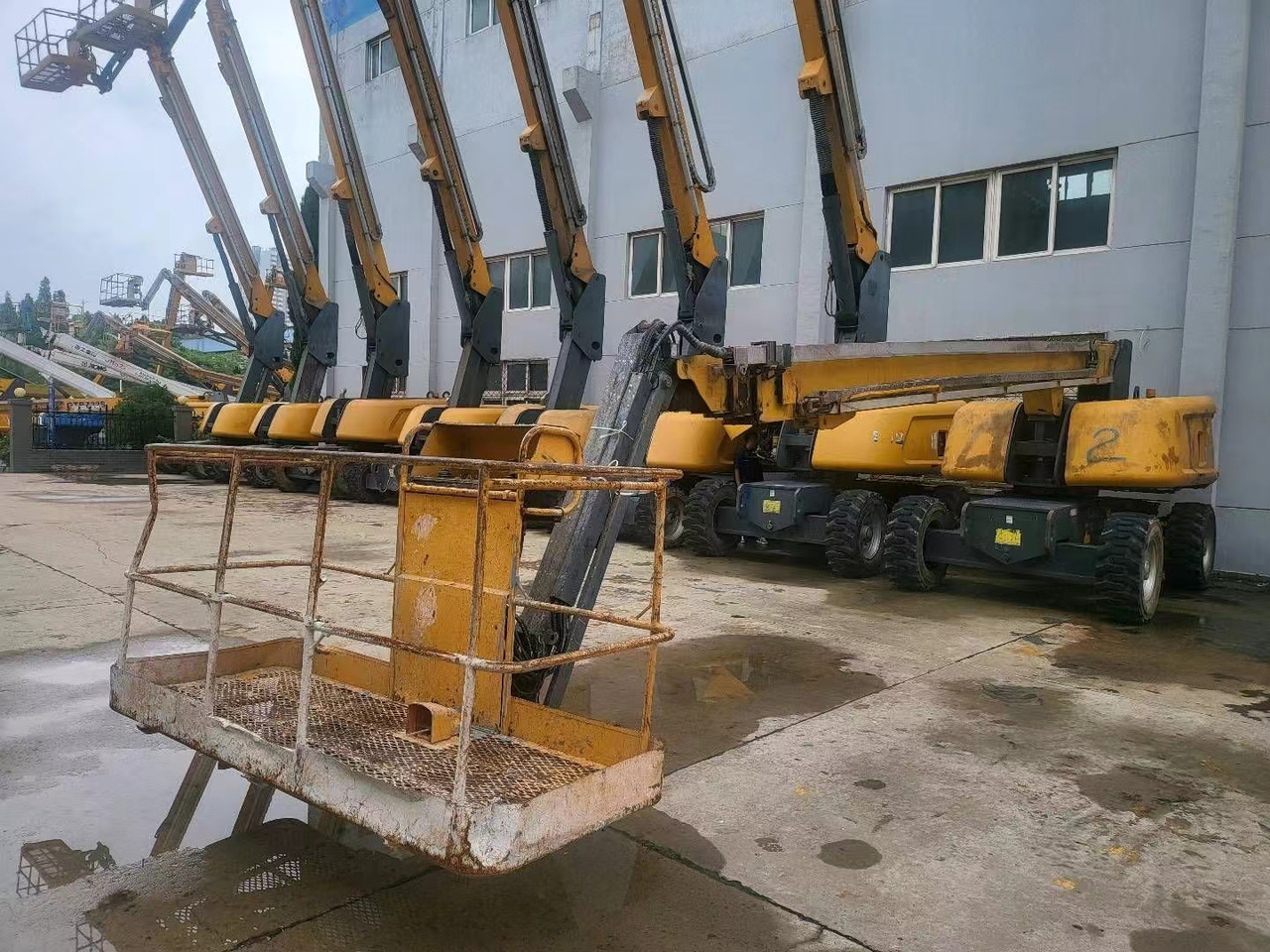 מוט טלסקופי XCMG Official Cherry Picker Boom Lift GTBZ26S 26m Straight Arm Lift  Aerial Work Platform Price: תמונה 6