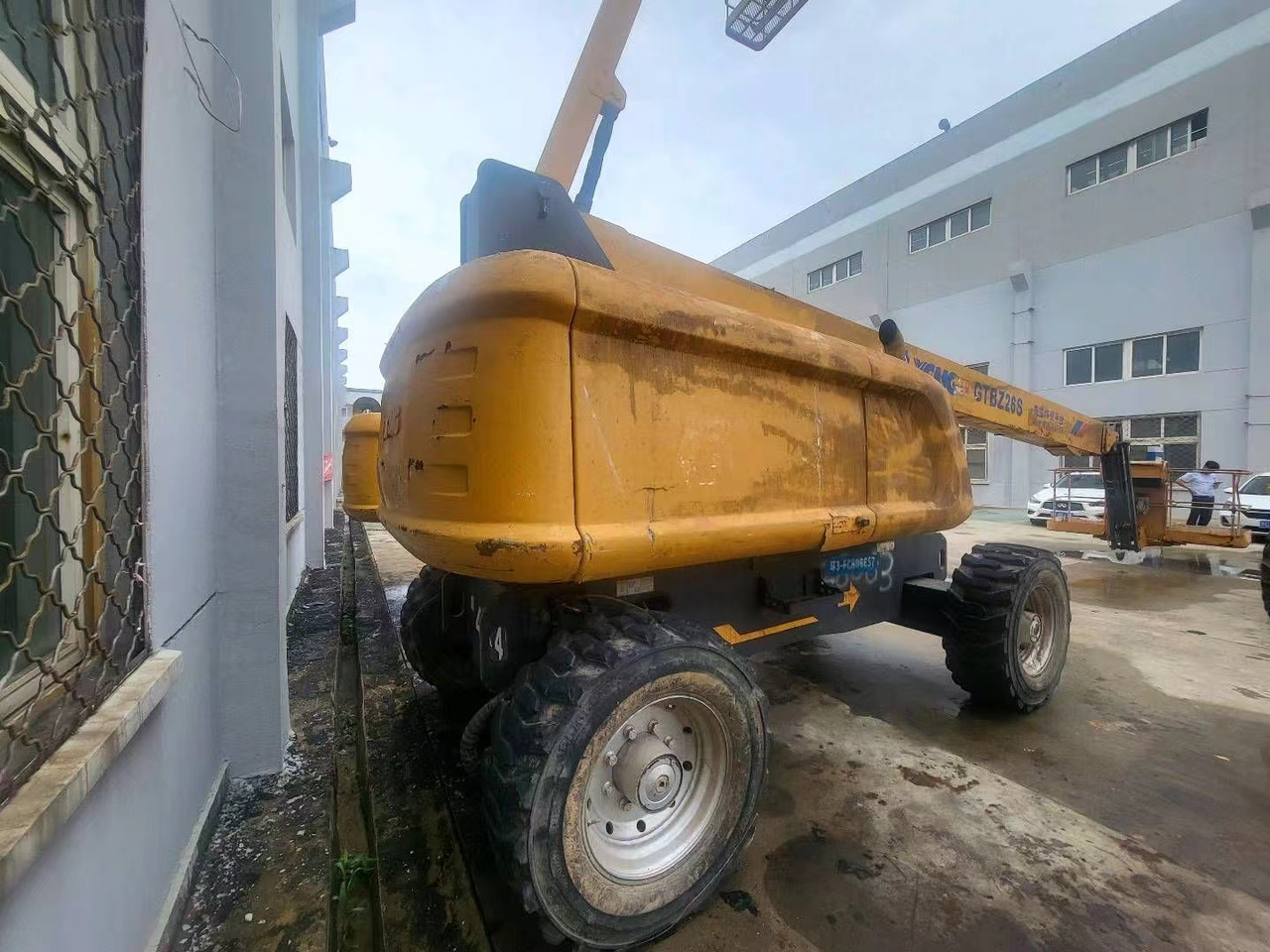מוט טלסקופי XCMG Official Cherry Picker Boom Lift GTBZ26S 26m Straight Arm Lift  Aerial Work Platform Price: תמונה 8