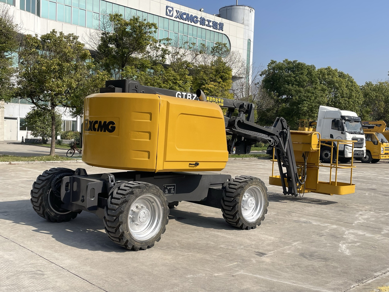 XCMG Official Cherry Picker Lift GTBZ14J 14m Used Articulated Boom Lift Hot Sale - זרוע מרפקי: תמונה 5 XCMG Official Cherry Picker Lift GTBZ14J 14m Used Articulated Boom Lift Hot Sale - זרוע מרפקי: תמונה 5