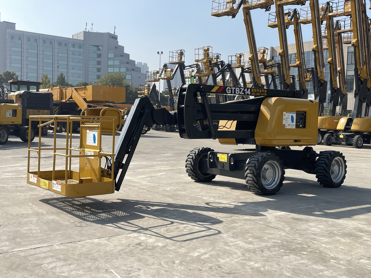 XCMG Official Cherry Picker Lift GTBZ14J 14m Used Articulated Boom Lift Hot Sale - זרוע מרפקי: תמונה 3 XCMG Official Cherry Picker Lift GTBZ14J 14m Used Articulated Boom Lift Hot Sale - זרוע מרפקי: תמונה 3