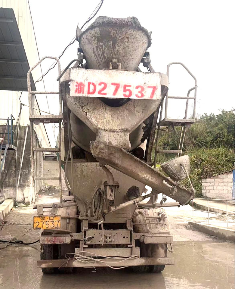 XCMG Official Concrete Machinery Mixer 12m³ G4804B Used Concrete Mixer Truck - משאית מערבלת בטון: תמונה 4 XCMG Official Concrete Machinery Mixer 12m³ G4804B Used Concrete Mixer Truck - משאית מערבלת בטון: תמונה 4