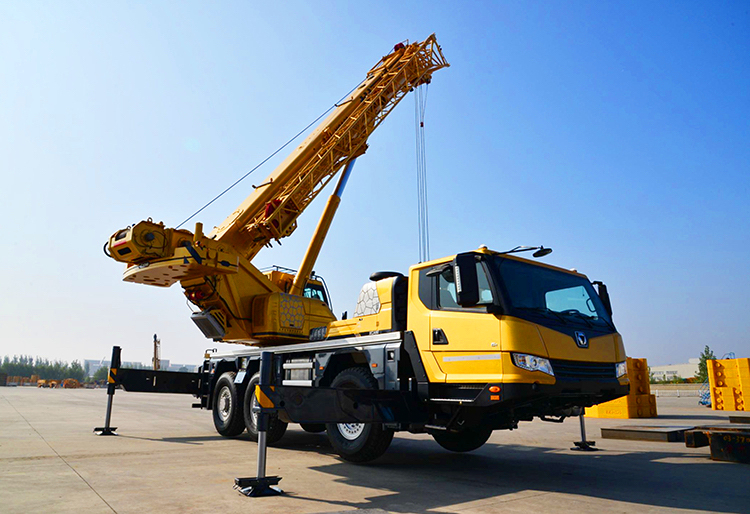 XCMG Official Manufacturer All Terrain Crane 60 Ton to 500 Ton Mobile Crane - עגורן לכל שטח: תמונה 3 XCMG Official Manufacturer All Terrain Crane 60 Ton to 500 Ton Mobile Crane - עגורן לכל שטח: תמונה 3