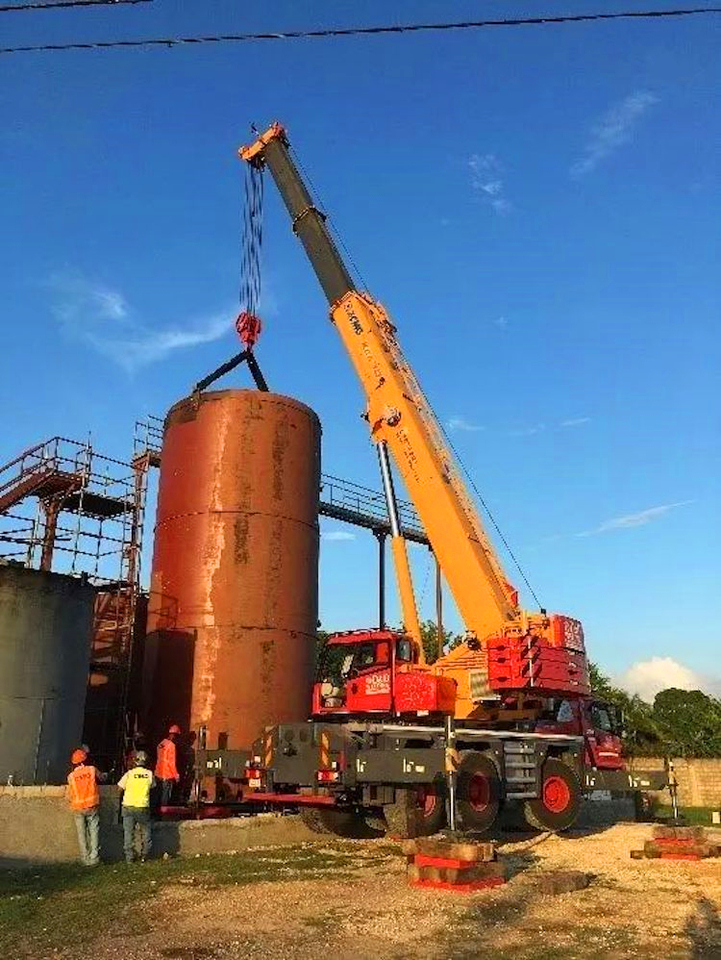 XCMG Official Manufacturer All Terrain Crane 60 Ton to 500 Ton Mobile Crane - עגורן לכל שטח: תמונה 5 XCMG Official Manufacturer All Terrain Crane 60 Ton to 500 Ton Mobile Crane - עגורן לכל שטח: תמונה 5