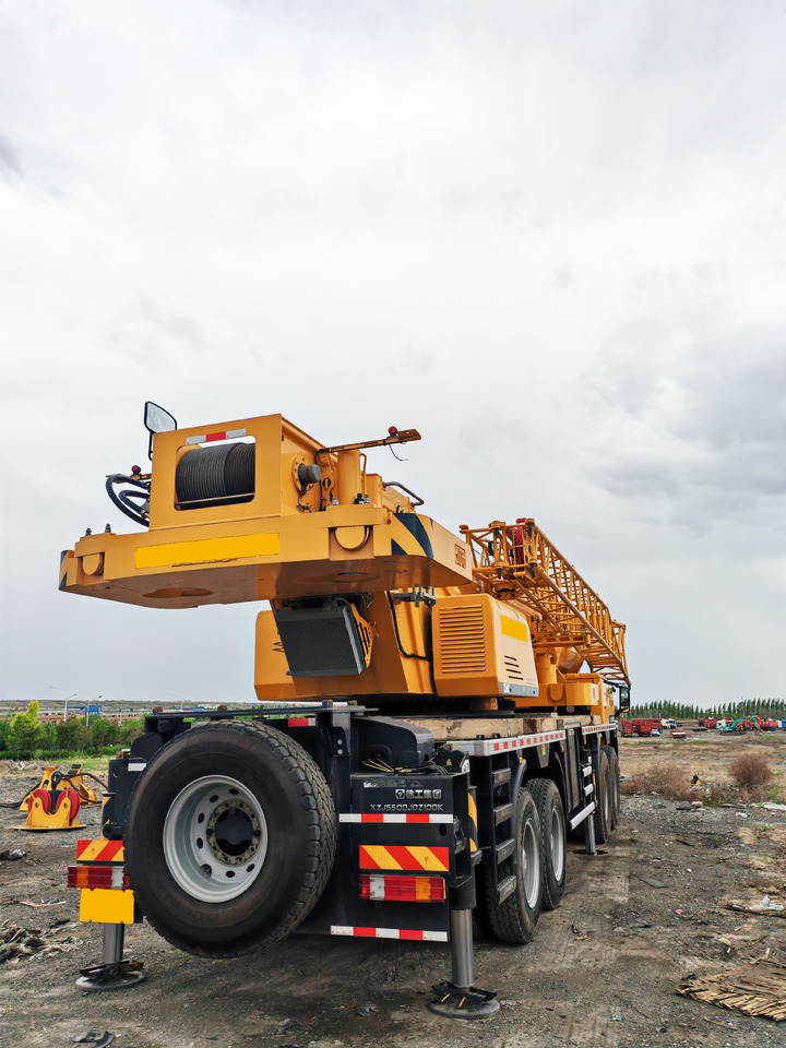 XCMG Official QY100K6C Second Hand Pickup Truck Crane 100t All Terrain Crane - עגורן נייד: תמונה 3 XCMG Official QY100K6C Second Hand Pickup Truck Crane 100t All Terrain Crane - עגורן נייד: תמונה 3