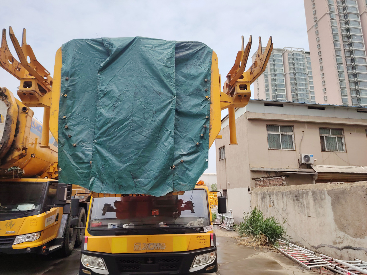 XCMG Official Second Hand Construction Big Crane QAY650A 650 Tons All Terrain Cranes With Good Condition - עגורן לכל שטח: תמונה 4 XCMG Official Second Hand Construction Big Crane QAY650A 650 Tons All Terrain Cranes With Good Condition - עגורן לכל שטח: תמונה 4