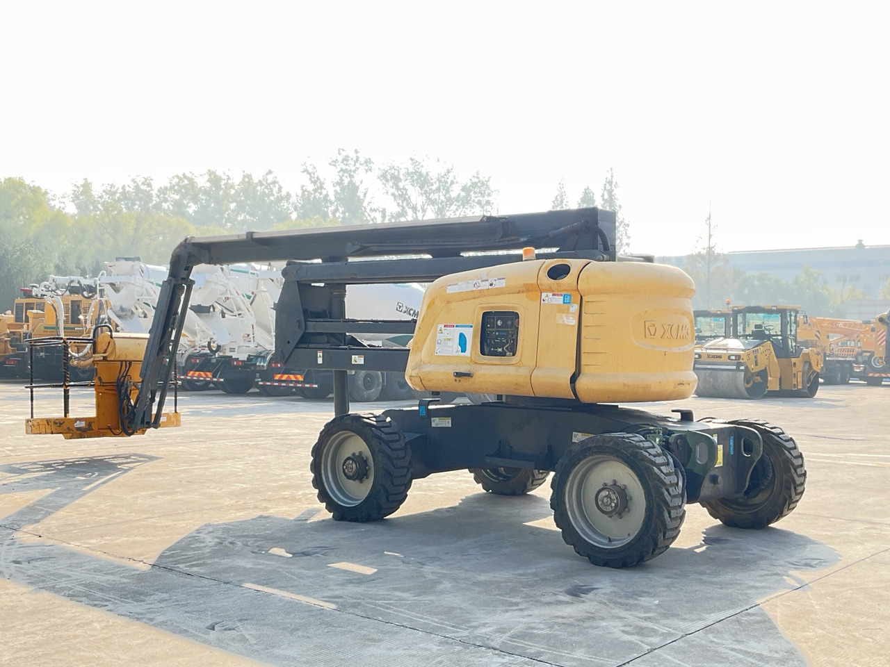 XCMG Official Second Hand Mobile Cherry Picker GTBZ18A1 18m Man Lift Boom Lift Price - זרוע מרפקי: תמונה 3 XCMG Official Second Hand Mobile Cherry Picker GTBZ18A1 18m Man Lift Boom Lift Price - זרוע מרפקי: תמונה 3