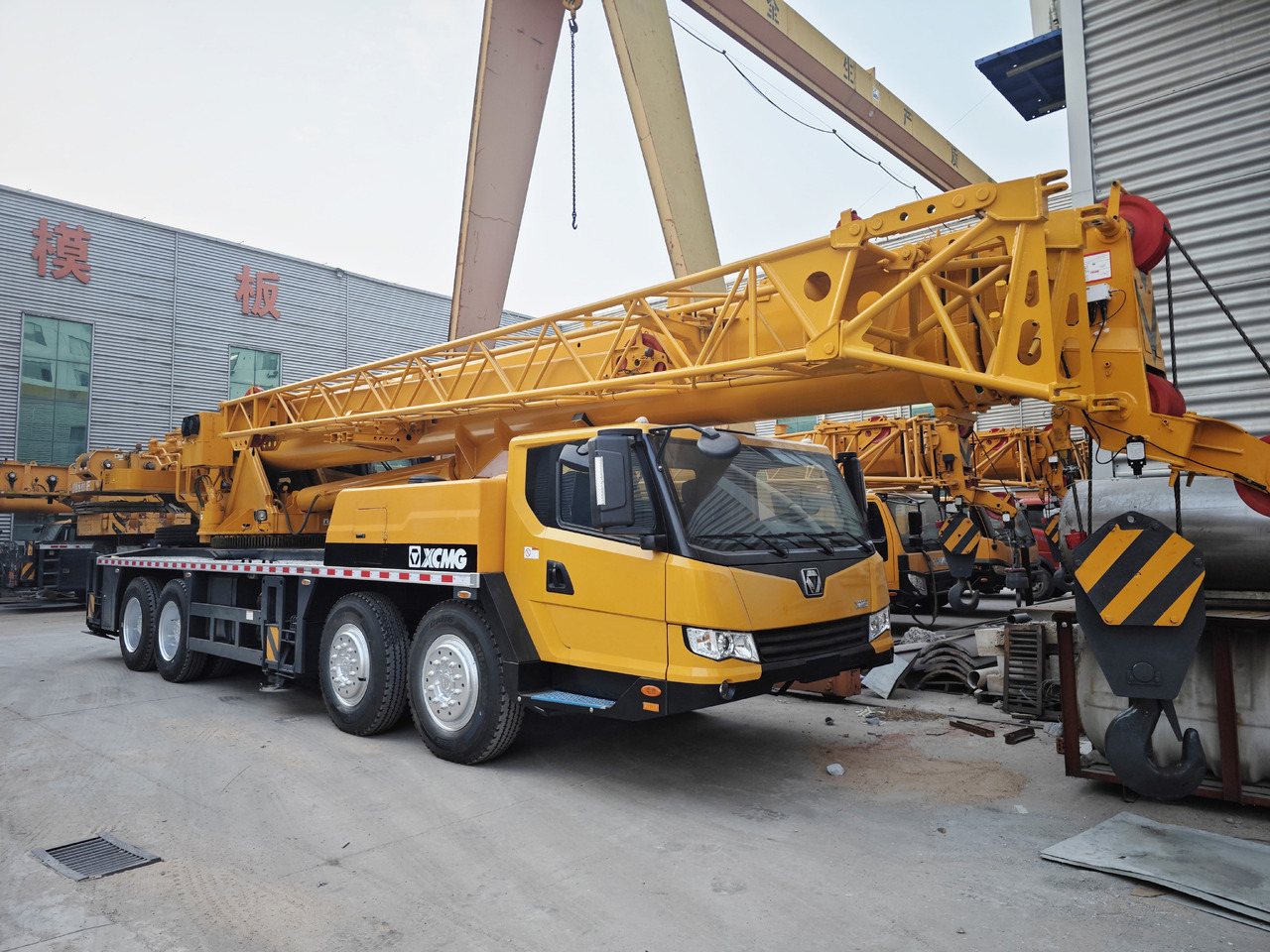 XCMG Official Second Hand Mobile Crane 50 Ton Hydraulic Truck Crane Price - עגורן נייד: תמונה 4 XCMG Official Second Hand Mobile Crane 50 Ton Hydraulic Truck Crane Price - עגורן נייד: תמונה 4
