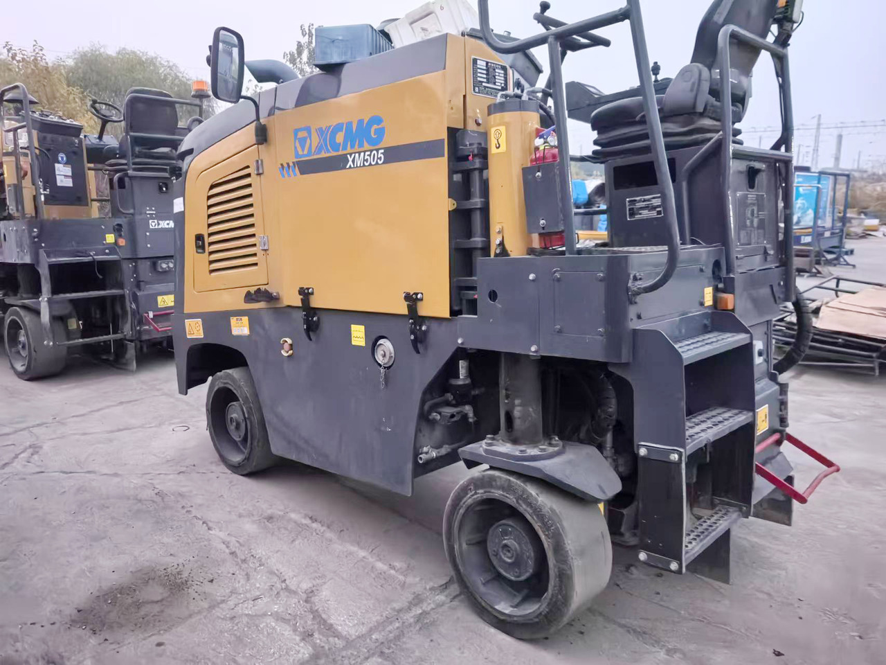 XCMG Official Second Hand Road Building Machine XM505 Small Asphalt Milling Machine For Sale - מקצועה חשמלית קרה: תמונה 3 XCMG Official Second Hand Road Building Machine XM505 Small Asphalt Milling Machine For Sale - מקצועה חשמלית קרה: תמונה 3