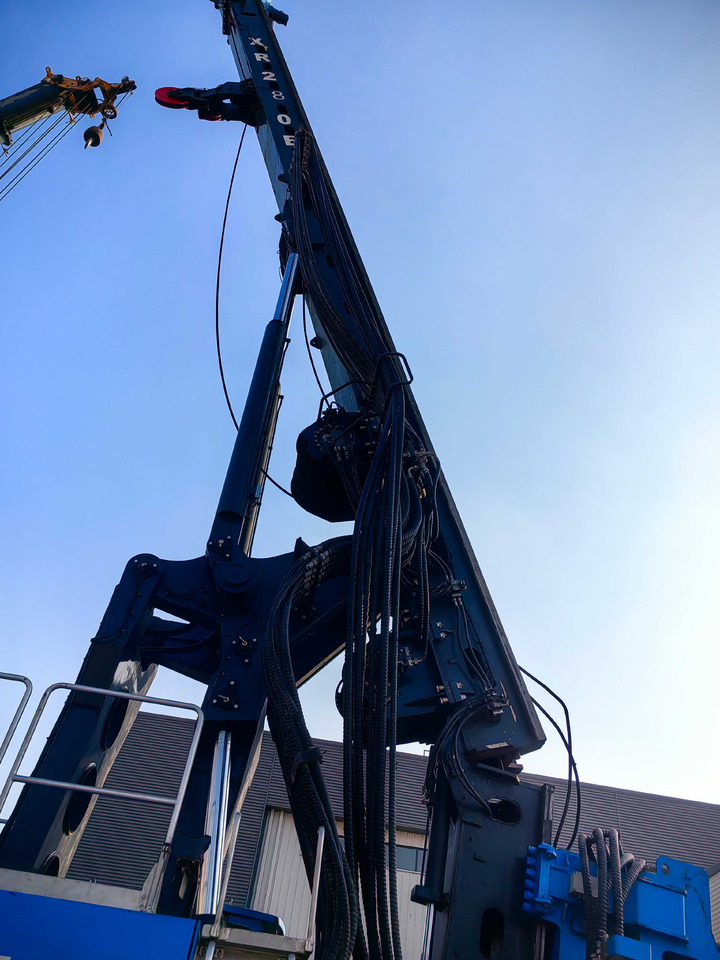 XCMG Official Second Hand XR240E 80m Rotary Drilling Rig Machine Hot Sale - אסדת קידוח: תמונה 4 XCMG Official Second Hand XR240E 80m Rotary Drilling Rig Machine Hot Sale - אסדת קידוח: תמונה 4