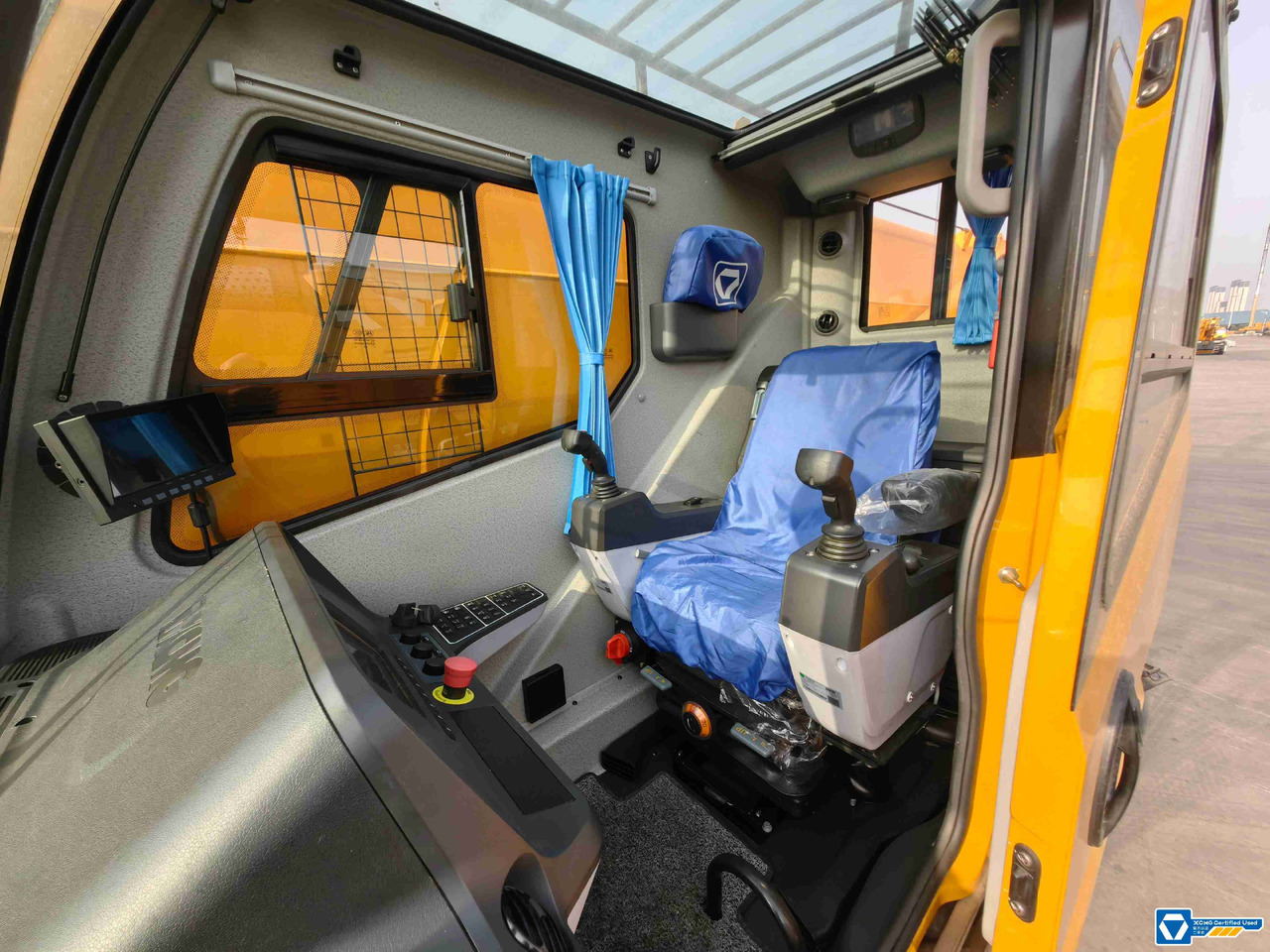 XCMG Official Used 130 Ton Mobile Crane QY130K8C Hydraulic Truck Crane Price - עגורן נייד: תמונה 4 XCMG Official Used 130 Ton Mobile Crane QY130K8C Hydraulic Truck Crane Price - עגורן נייד: תמונה 4