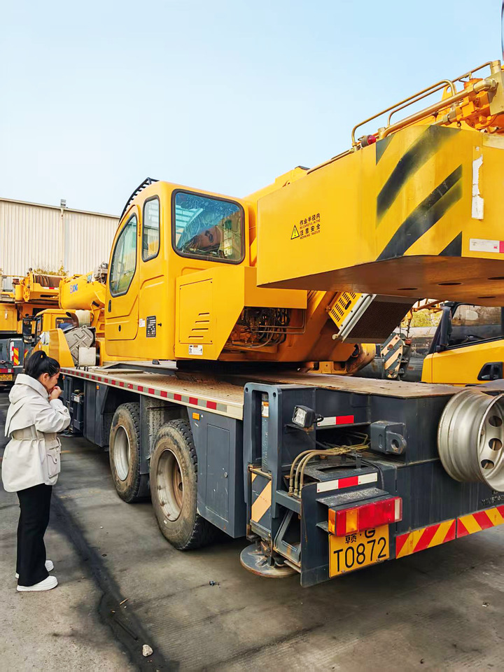 XCMG Official Used 25 Ton Truck Crane QY25K5D-5 Small Mobile Crane Price List - עגורן נייד: תמונה 4 XCMG Official Used 25 Ton Truck Crane QY25K5D-5 Small Mobile Crane Price List - עגורן נייד: תמונה 4