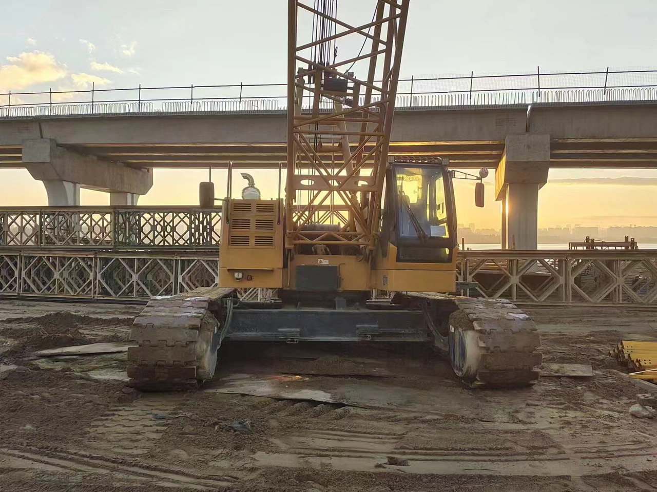 XCMG Official Used Mini Mobile Crane XGC75 75 Ton Crawler Crane With Cheap Price - עגורן זוחל: תמונה 3 XCMG Official Used Mini Mobile Crane XGC75 75 Ton Crawler Crane With Cheap Price - עגורן זוחל: תמונה 3
