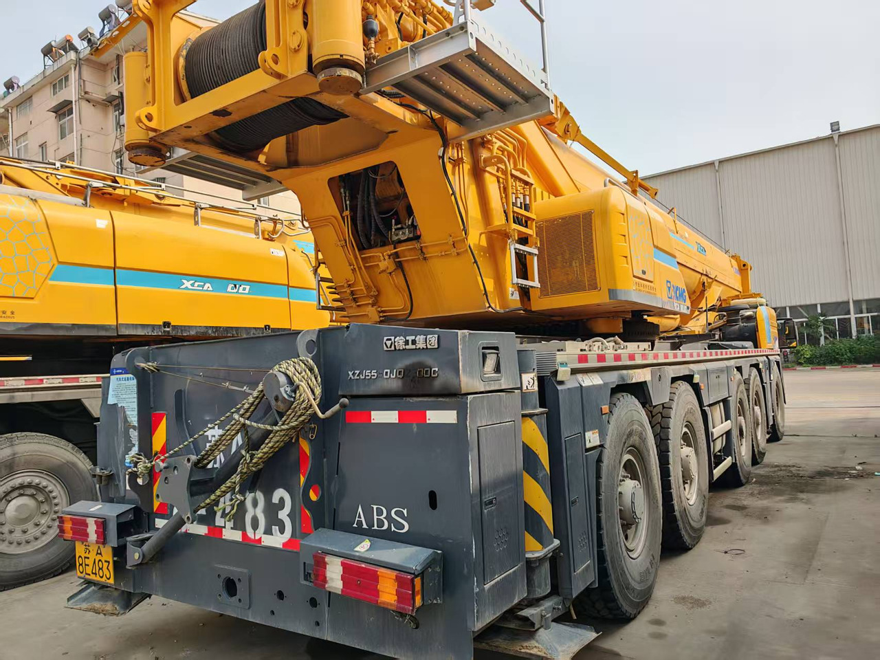 XCMG Official Used Mobile Crane XCA300L8 300Ton 8-Section Truck Crane Hot Sale - עגורן לכל שטח: תמונה 3 XCMG Official Used Mobile Crane XCA300L8 300Ton 8-Section Truck Crane Hot Sale - עגורן לכל שטח: תמונה 3