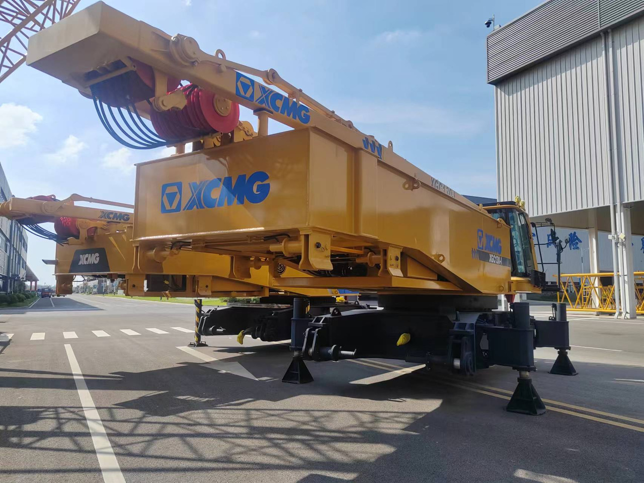 XCMG Official Used Mobile Crawler Crane XGC130-I 130 Ton Hydraulic Diesel Crane Hot Sale - עגורן זוחל: תמונה 4 XCMG Official Used Mobile Crawler Crane XGC130-I 130 Ton Hydraulic Diesel Crane Hot Sale - עגורן זוחל: תמונה 4