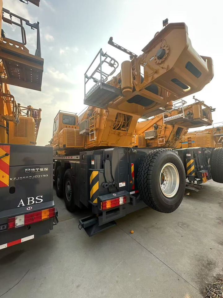 XCMG Official Used Mobile Hydraulic Truck Cranes XCA180L8C All Terrain Cranes Price - עגורן לכל שטח: תמונה 4 XCMG Official Used Mobile Hydraulic Truck Cranes XCA180L8C All Terrain Cranes Price - עגורן לכל שטח: תמונה 4