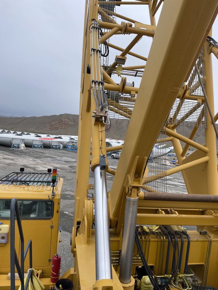 XCMG Official Used Telescopic Crawler Crane XGC11000A 1000 Ton Heavy Duty Lattice Boom Crawler Crane Sale - עגורן זוחל: תמונה 4 XCMG Official Used Telescopic Crawler Crane XGC11000A 1000 Ton Heavy Duty Lattice Boom Crawler Crane Sale - עגורן זוחל: תמונה 4