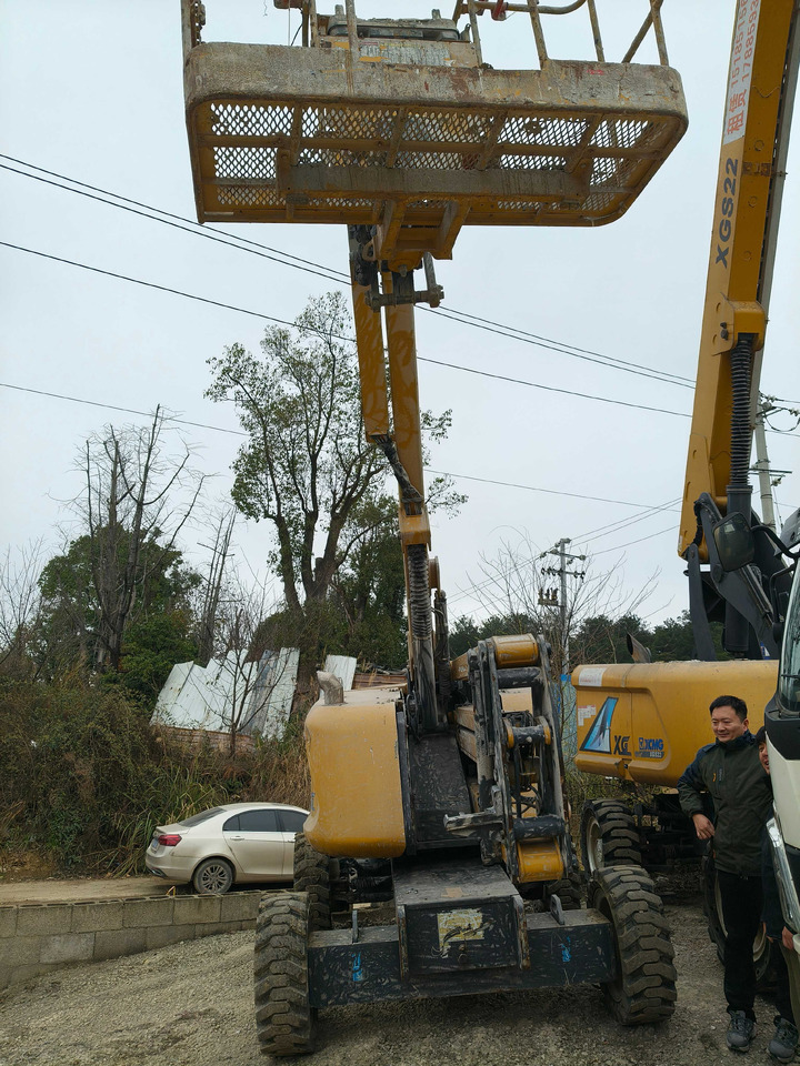 XCMG Official Used Towable 16m Boom Lift XGA16 Small Cherry Picker Price - זרוע מרפקי: תמונה 2 XCMG Official Used Towable 16m Boom Lift XGA16 Small Cherry Picker Price - זרוע מרפקי: תמונה 2