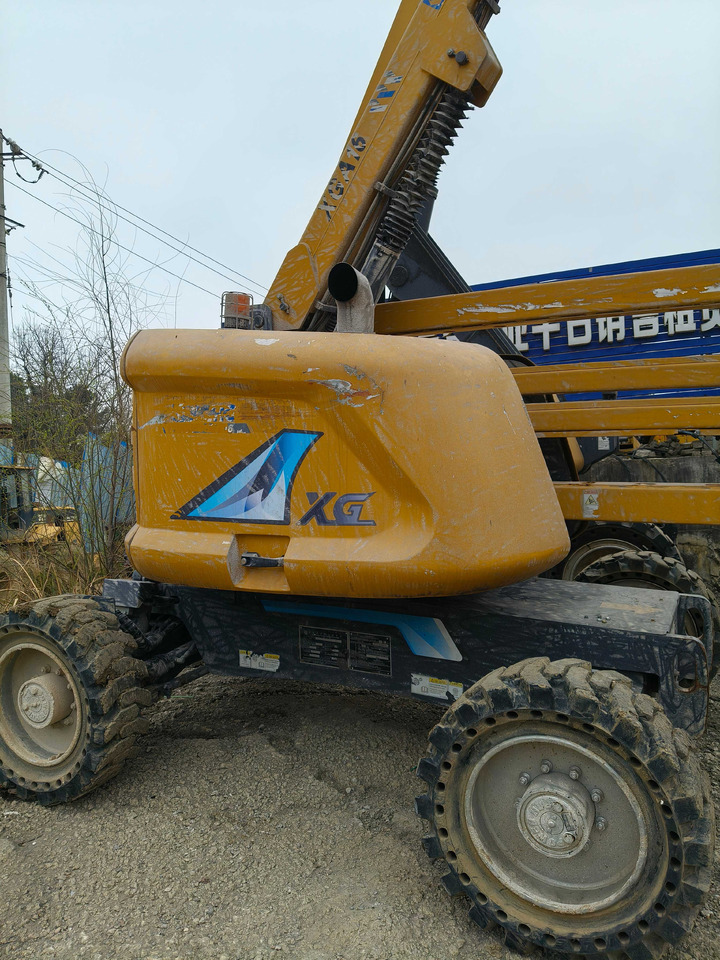 XCMG Official Used Towable 16m Boom Lift XGA16 Small Cherry Picker Price - זרוע מרפקי: תמונה 3 XCMG Official Used Towable 16m Boom Lift XGA16 Small Cherry Picker Price - זרוע מרפקי: תמונה 3