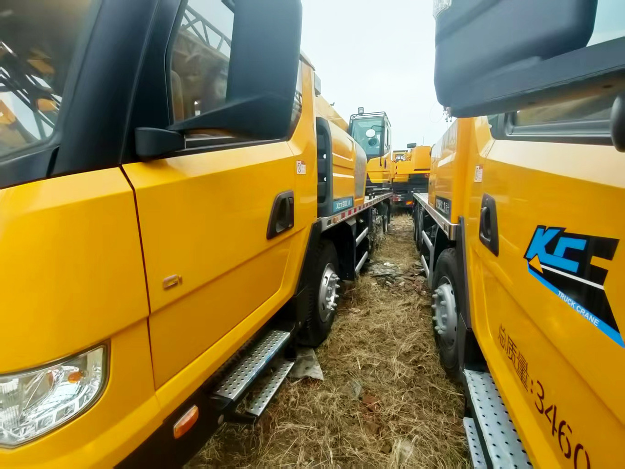 XCMG Official XCT30_M Used Hydraulic Arm Crane For Trucks With High Quality - עגורן נייד: תמונה 3 XCMG Official XCT30_M Used Hydraulic Arm Crane For Trucks With High Quality - עגורן נייד: תמונה 3