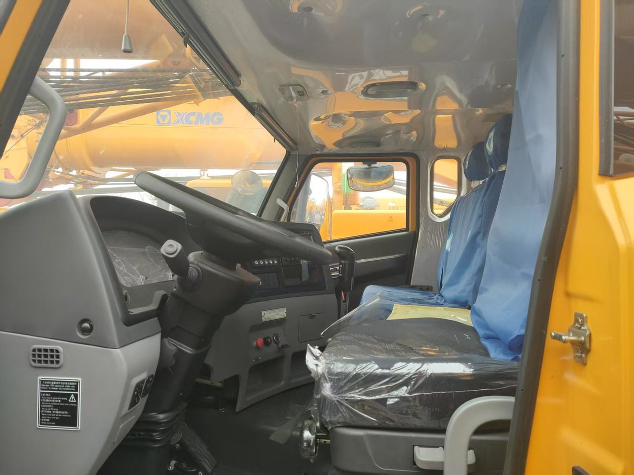 XCMG Official XCT30_M Used Hydraulic Arm Crane For Trucks With High Quality - עגורן נייד: תמונה 4 XCMG Official XCT30_M Used Hydraulic Arm Crane For Trucks With High Quality - עגורן נייד: תמונה 4
