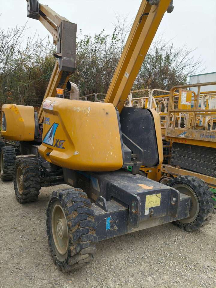 XCMG Official XGA16 16m Second Hand Articulated Boom Lift Platform With High Quality - זרוע מרפקי: תמונה 5 XCMG Official XGA16 16m Second Hand Articulated Boom Lift Platform With High Quality - זרוע מרפקי: תמונה 5