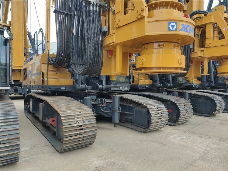 XCMG Official Xe400e Second Hand Hydraulic Rotary Piling Rig Used Rotary Table Drilling Rig - נהג קורה: תמונה 2 XCMG Official Xe400e Second Hand Hydraulic Rotary Piling Rig Used Rotary Table Drilling Rig - נהג קורה: תמונה 2