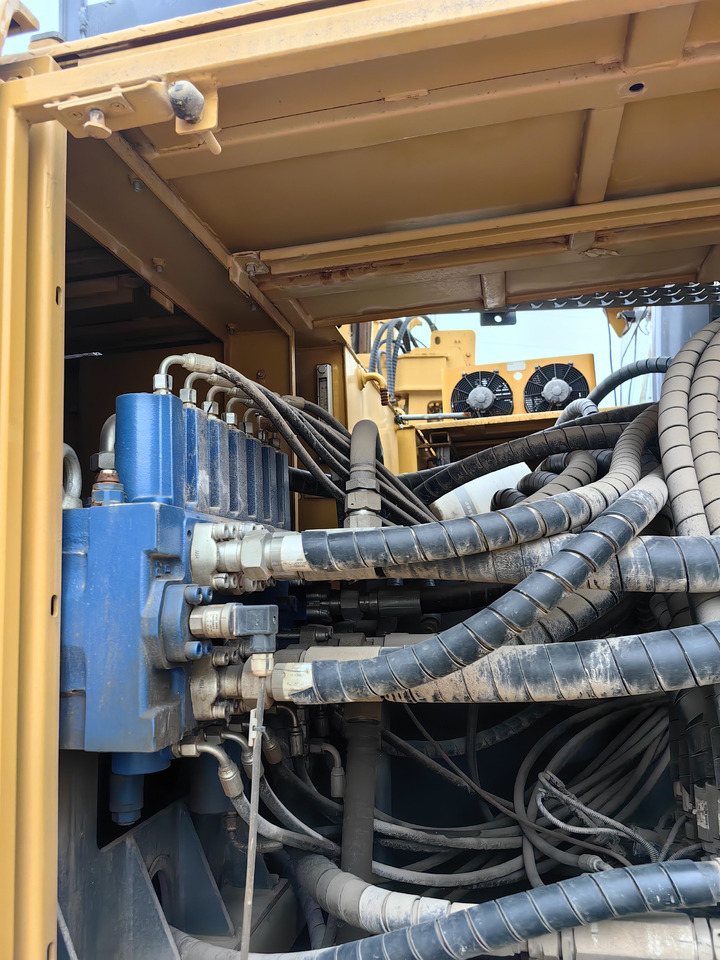 אסדת קידוח XCMG Offiical Used Rotary Drilling Rigs Drilling Machine XR220D Pile Drilling Rig For Sale: תמונה 7