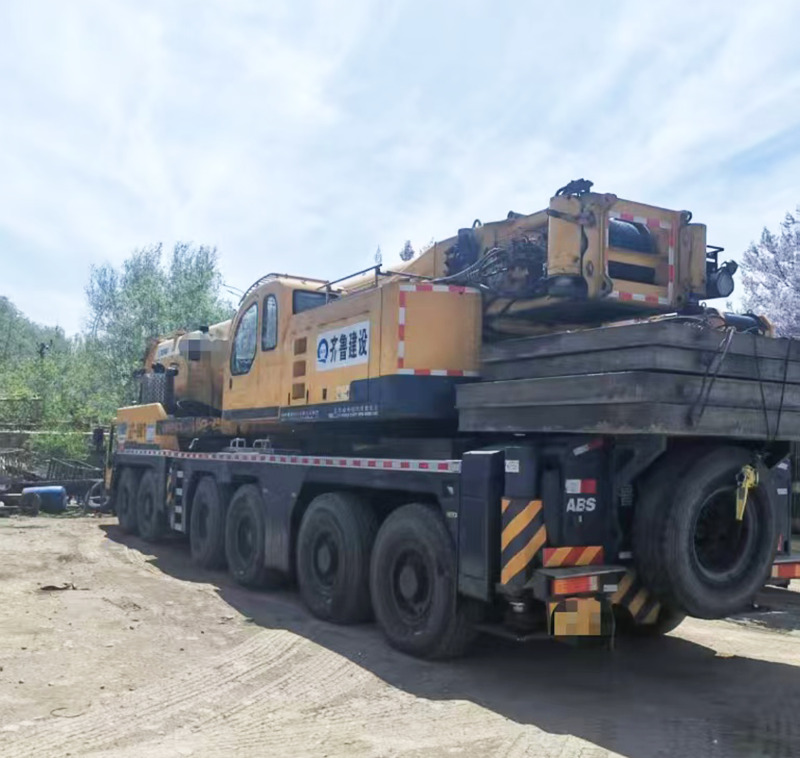 XCMG QAY260 260ton used all terrain mobile hydraulic truck crane price - עגורן לכל שטח: תמונה 2 XCMG QAY260 260ton used all terrain mobile hydraulic truck crane price - עגורן לכל שטח: תמונה 2