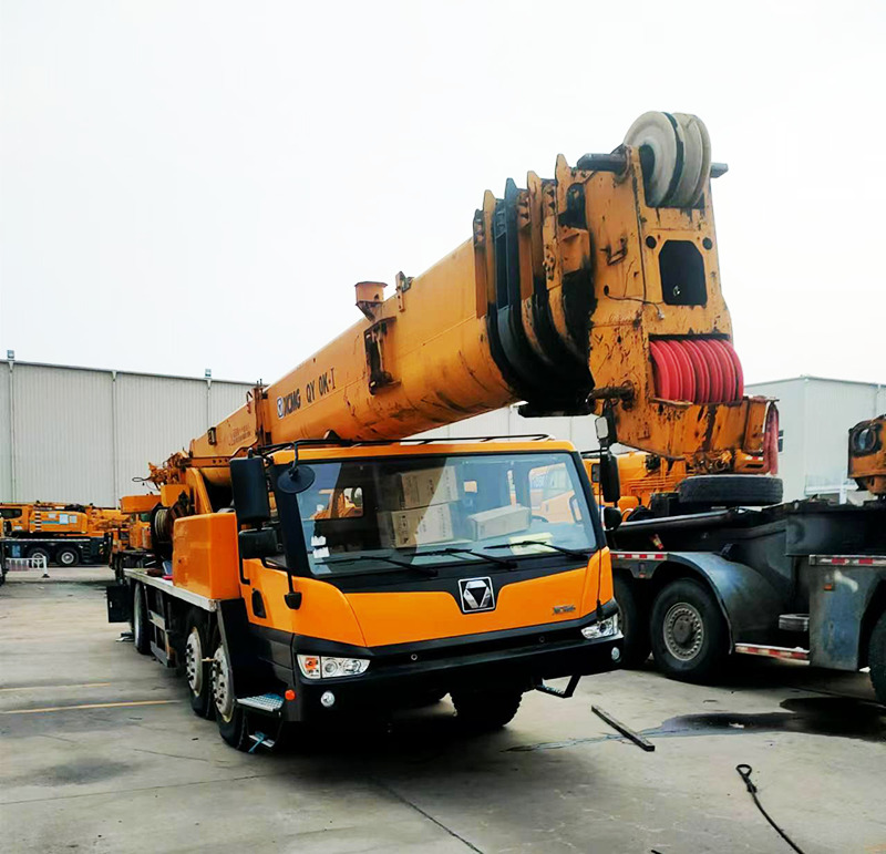 XCMG QY70K-I 70ton lifting machine hoist truck crane price - עגורן נייד: תמונה 4 XCMG QY70K-I 70ton lifting machine hoist truck crane price - עגורן נייד: תמונה 4