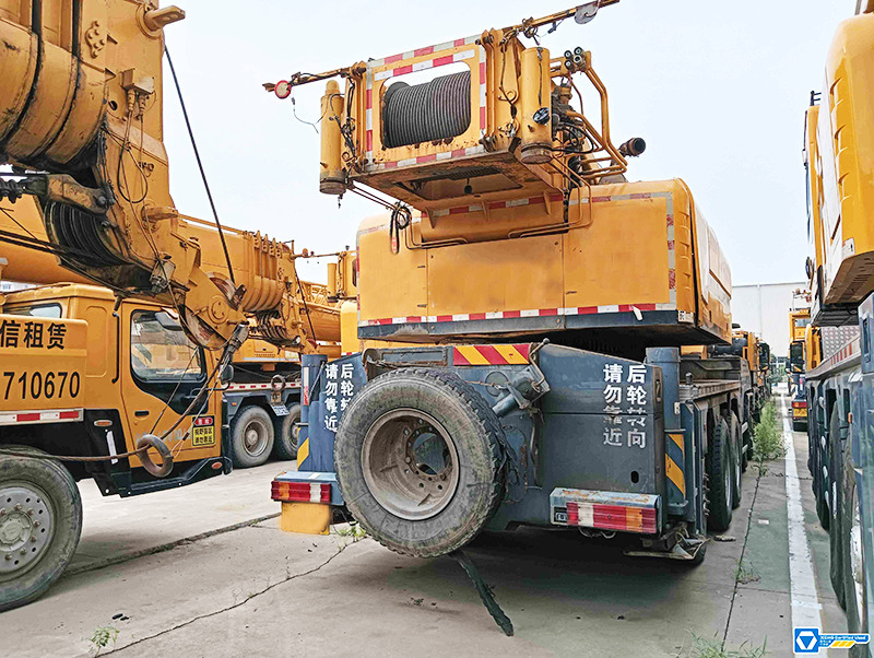 XCMG XCT130 130 ton used mobile crane second hand price - עגורן נייד: תמונה 3 XCMG XCT130 130 ton used mobile crane second hand price - עגורן נייד: תמונה 3